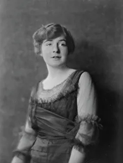 Small, Patty, Miss, portrait photograph, 1916. Creator: Arnold Genthe