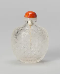 Awata Ware Prints: Snuff Bottle with Cash'Pattern, Qing dynasty (1644-1911), 1750-1800