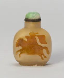 Quing Dynasty Collection: Snuff Bottle with Equestrian Bannerman with Flag, Qing dynasty (1644-1911), 1800-1900