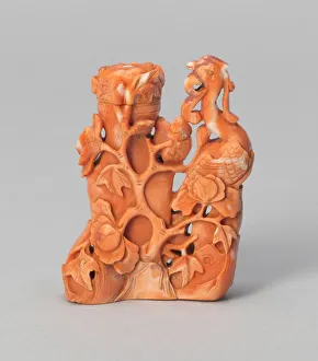 Quing Dynasty Collection: Snuff Bottle with Phoenix Standing by Peonies and a Vase, Qing dynasty (1644-1911)