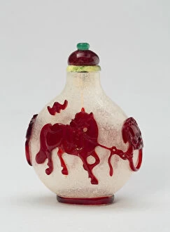 Glass Works Collection: Snuff Bottle with Saddled and Bridled Horses Tethered to Mock Ring Handles, Qing dynasty