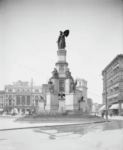 Soldiers and Sailors Monument, Detroit, Mich. between 1900 and 1910. Creator: Unknown