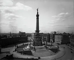 Transparency Prints: Soldiers and Sailors Monument, Indianapolis, Ind. between 1900 and 1920. Creator: Unknown