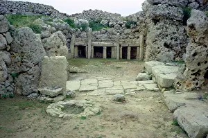 Megalithic Prints: Southern Gigantija temple on Malta, 31st century BC