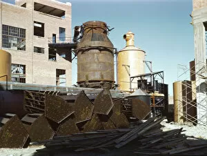 Vachon John Gallery: Southland Paper Co. Kraft pulp mill under construction, Lufkin, Texas, 1943. Creator: John Vachon