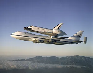 Aviation Prints: Space Shuttle Atlantis, Florida, USA, 1998. Creator: NASA