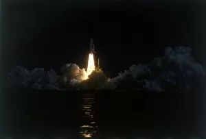 John F Kennedy Space Center Collection: Space Shuttle Columbia lifts off, Kennedy Space Center, Merritt Island, Florida, USA