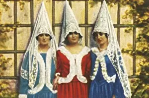 Wimple Gallery: Spanish women in mantillas, c1928. Creator: Unknown