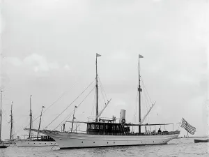 Johnston Js Prints: Spindrift, 1895 Aug 4. Creator: Johns Johnston