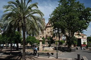Street Lighting Prints: The square in front of the parish church of Santa Maria de Gracia