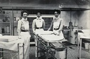 Operating Theatre Prints: St Bartholomew's Hospital, London: nurses in Theatre D