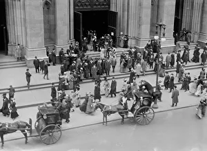 Easter Prints: St. Patrick's, Easter, 1911. Creator: Bain News Service