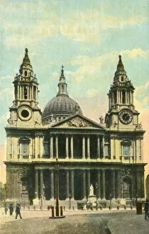 Pauls Cathedral Gallery: St. Pauls Cathedral, London, c1910. Creator: Unknown