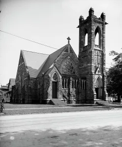 Michigan Prints: St. Paul's Episcopal Church, Saginaw, Mich. between 1900 and 1910. Creator: Unknown