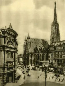 St Stephens Cathedral, Vienna, Austria, c1935. Creator: Unknown