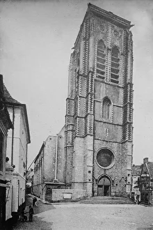 Destroyed Prints: St. Waast [i.e. Vaast] Church, Bethune, between c1915 and 1918. Creator: Bain News Service