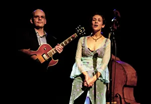 Colin Prints: Stacey Kent and Colin Oxley, Chequer Mead, East Grinstead, October, 2003. Artist