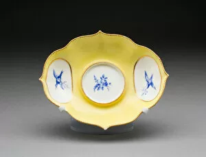 Andr And Xe9 Gallery: Stand for a Mustard Pot, Vincennes, 1751 / 52. Creators: Vincennes Porcelain Manufactory