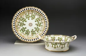 Spode Pottery Porcelain Factory Prints: Stand, Stoke on Trent, 1770 / 97. Creator: Spode Ceramic Works