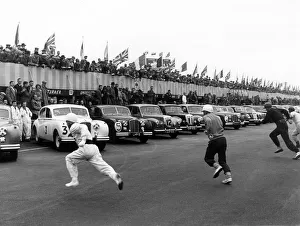 Start of Daily Express Trophy race at Silverstone 1954. Creator: Unknown Start of Daily Express Trophy race at Silverstone 1954. Creator: Unknown