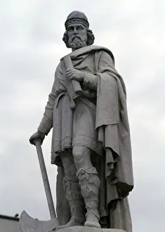 Statue of King Alfred, 9th century