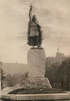 Aelfred Gallery: Statue of King Alfred the Great, Winchester, Hampshire, early 20th century(?)
