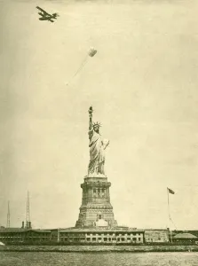 Golding Prints: The Statue of Liberty, with Uplifted Torchlight, New York Harbour, c1930. Creator: Unknown