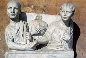 Statue of a Roman husband and wife
