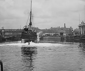 Irish Republic Prints: Steam ship (Holly Glasgow) possibly River Liffey, Dublin, Ireland, 1898