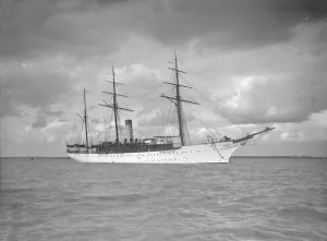 The steam yacht Niagara. Creator: Kirk & Sons of Cowes