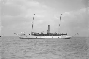 The steam yacht Sirocco II, 1911. Creator: Kirk & Sons of Cowes
