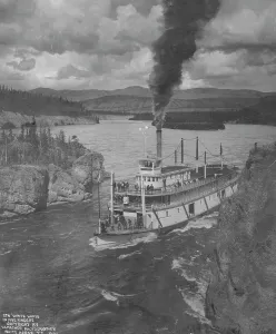 Rapids Prints: Steamer White Horse in Five Fingers