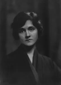 Bathrobe Prints: Stewart, M. Miss (Horton), portrait photograph, 1916. Creator: Arnold Genthe