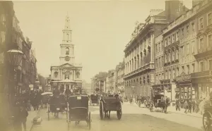 Images Dated 18th October 2021: The Strand, 1850-1900. Creator: Unknown