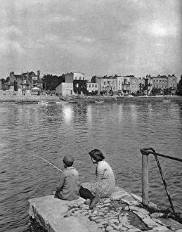 Strand-on-the-Green, Chiswick, London, 1926-1927. Artist: McLeish