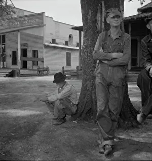 Florida United States Of America Prints: Stranded residents of Careyville, Florida, , 1937. Creator: Dorothea Lange