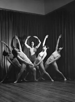 Formation Prints: Strauss, Sarah Mildred, and pupils, 1930 Apr. 25. Creator: Arnold Genthe