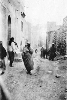 Images Dated 10th August 2007: A street in Mosul, Mesopotamia, 1918