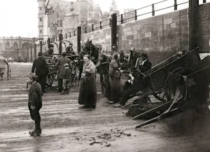 Batkin Prints: Street scene, Antwerp, 1898. Artist: James Batkin