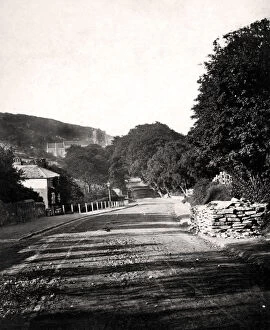 Images Dated 24th March 2007: Street through a valley in Hastings, Sussex, early 20th century