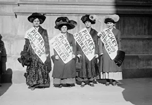 Unity Prints: Strike pickets, 1910. Creator: Bain News Service