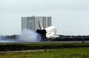 John F Kennedy Space Center Collection: STS-108 touchdown, Kennedy Space Center, Florida, USA, December 17, 2001. Creator: NASA