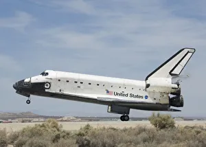 Space Shuttle Atlantis Collection: STS-117 landing, USA, June 22, 2007. Creator: Carla Thomas