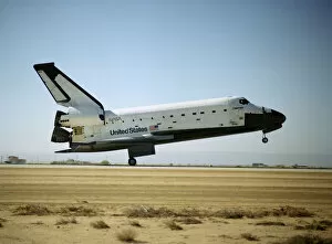 Space Shuttle Collection: STS-40 landing, USA, June 14, 1991. Creator: NASA