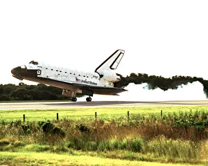 Runway Prints: STS-86 landing, Florida, USA, October 6, 1997. Creator: NASA