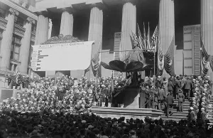 Federal Hall Prints: Sub-treasury, 4 Oct 1918. Creator: Bain News Service