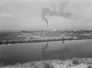 Sugar beet factory (Amalgamated Sugar Company) along... Nyssa, Malheur County, Oregon, 1939. Creator: Dorothea Lange
