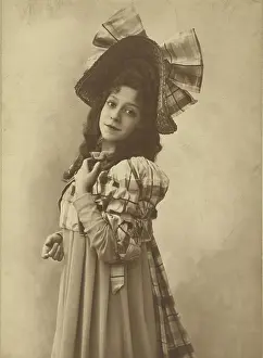 Check Prints: 'Sully', 1890-1910. Creator: Paul Nadar