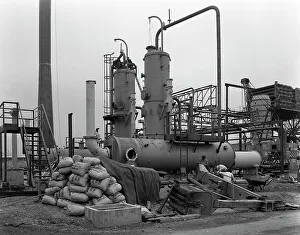 Sulphur recovery plant under construction at the Coleshill Gas Works, Warwickshire, 1962