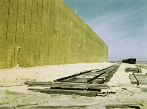 Train Track Collection: Sulphur vat 60 feet high, Freeport Sulphur Co. Hoskins Mound, Texas, 1943. Creator: John Vachon
